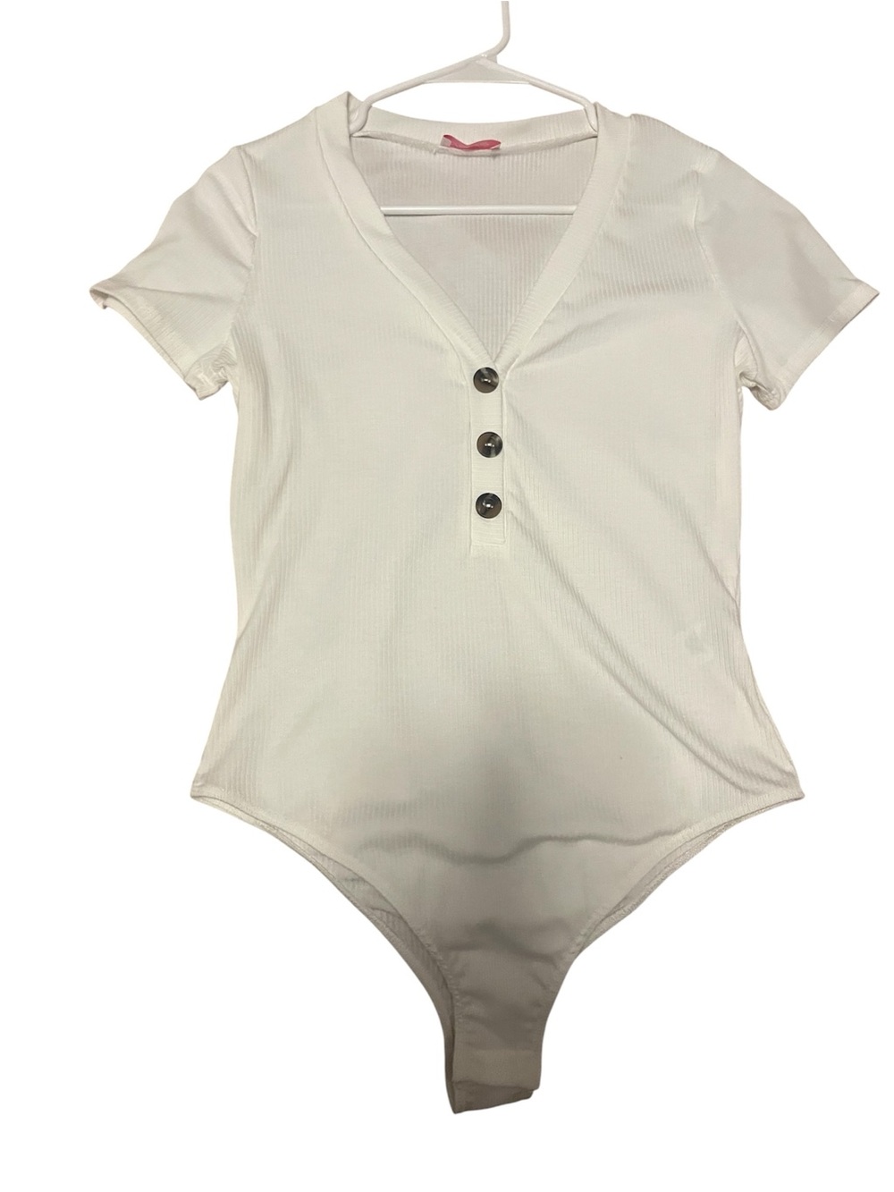 Pink Lily Ribbed Button White Bodysuit V-Neck Short Sleeve Polyester